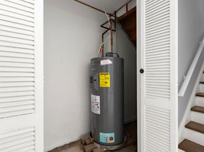 406 Courtland Avenue APT D, Stamford CT 06906