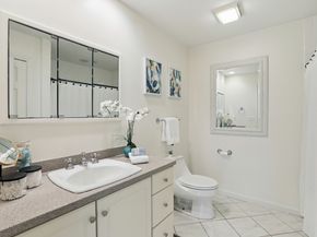 28 Grand Place, Newtown CT 06470