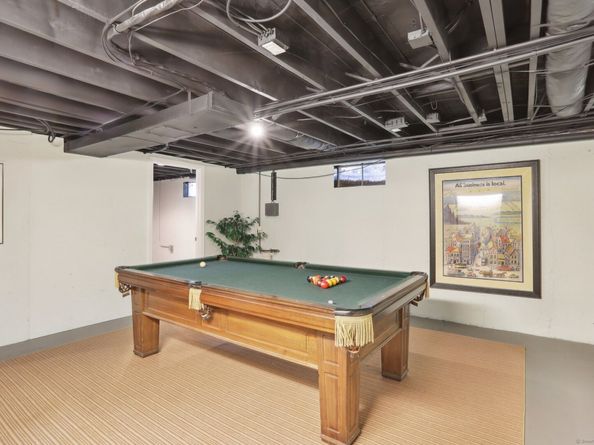 28 Grand Place, Newtown CT 06470