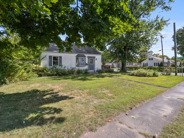 40 Park Avenue, Danbury CT 06810