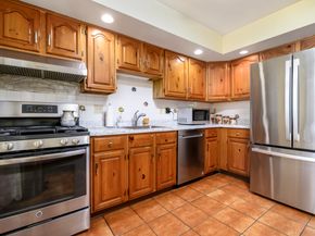 209 Seaside Avenue APT 2, Stamford CT 06902