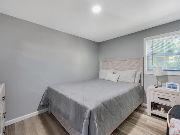 90 Courtland Hill Street, Stamford CT 06906