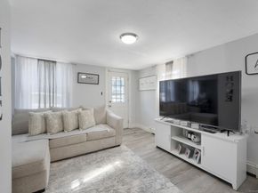 90 Courtland Hill Street, Stamford CT 06906