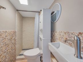 90 Courtland Hill Street, Stamford CT 06906