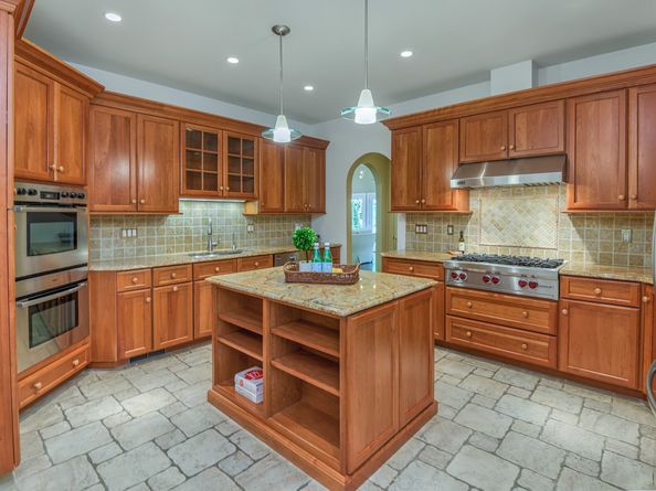 101 Carol Street, Danbury CT 06810