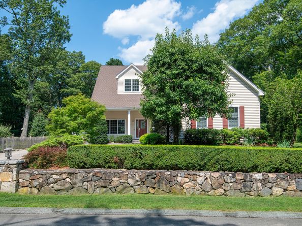 101 Carol Street, Danbury CT 06810