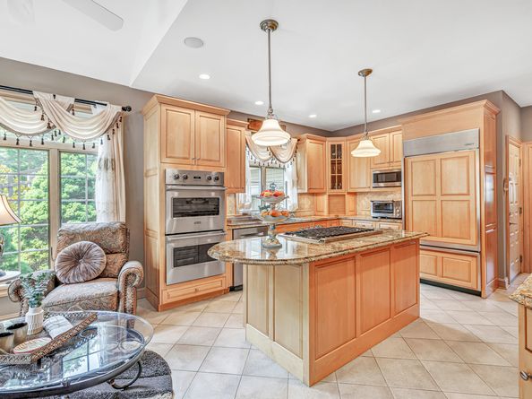 35 Blackberry Lane, Shelton CT 06484