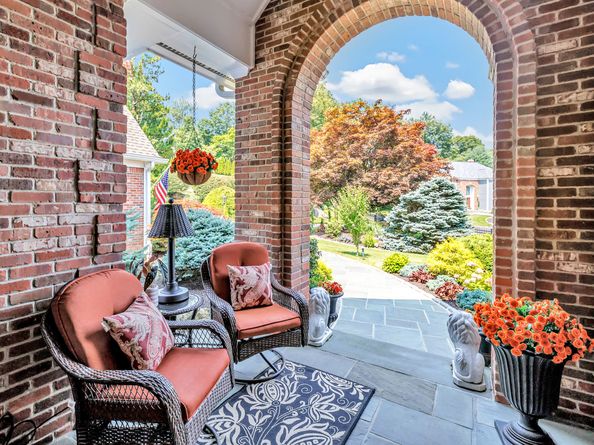 35 Blackberry Lane, Shelton CT 06484