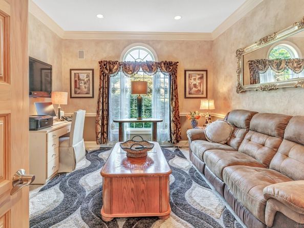 35 Blackberry Lane, Shelton CT 06484
