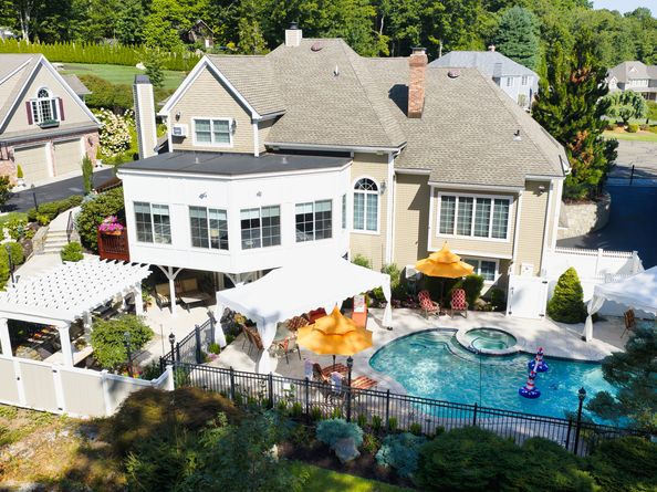 35 Blackberry Lane, Shelton CT 06484