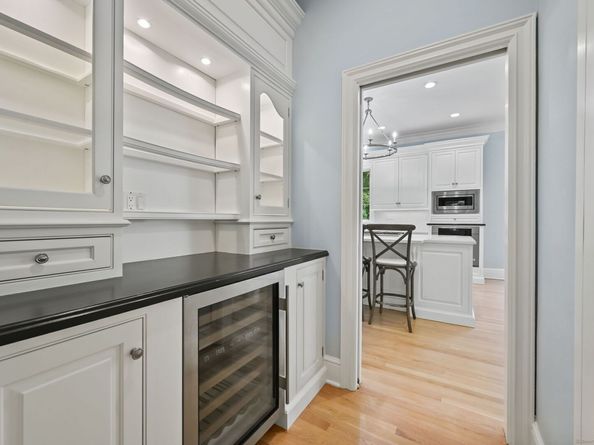 340 Turtle Back Road, New Canaan CT 06840