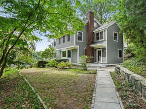 9 Trailside Drive, Norwalk CT 06851