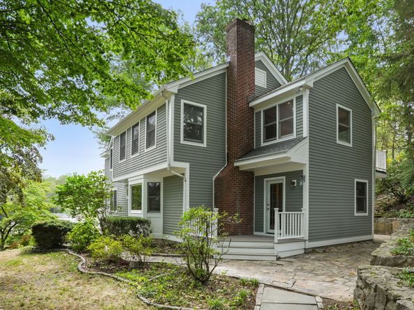 9 Trailside Drive, Norwalk CT 06851