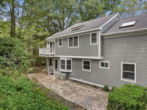 9 Trailside Drive, Norwalk CT 06851