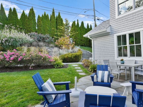 11 Sterling Drive, Westport CT 06880