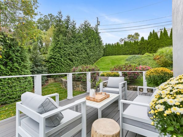 11 Sterling Drive, Westport CT 06880