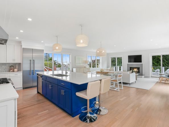 11 Sterling Drive, Westport CT 06880