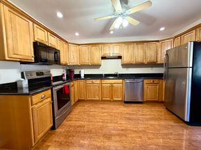 263 Navajo Loop 263, Shelton CT 06484