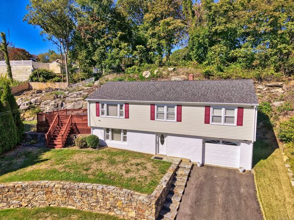 135 Grey Rock Road, Bridgeport CT 06606