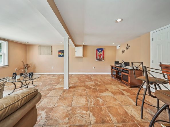 135 Grey Rock Road, Bridgeport CT 06606