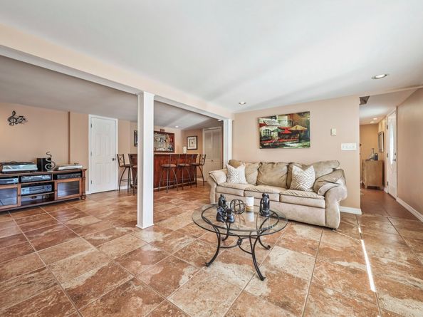 135 Grey Rock Road, Bridgeport CT 06606