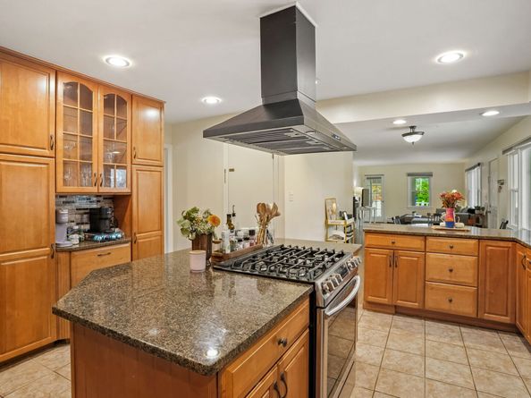 4 Fullmar Lane, Norwalk CT 06850