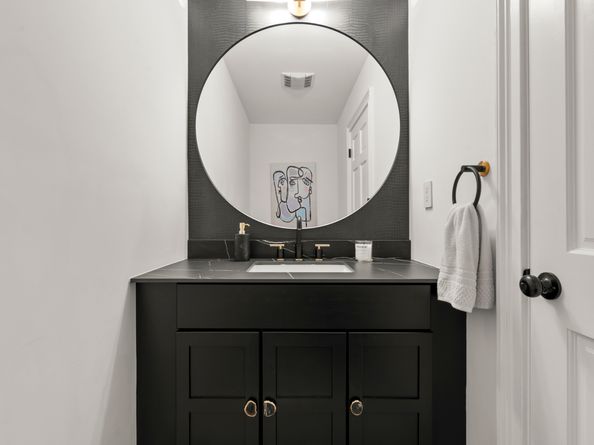 34 Birdseye Road, Shelton CT 06484