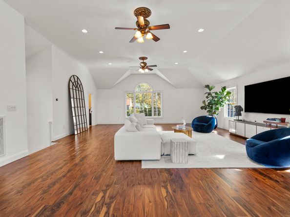 34 Birdseye Road, Shelton CT 06484