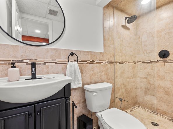 34 Birdseye Road, Shelton CT 06484