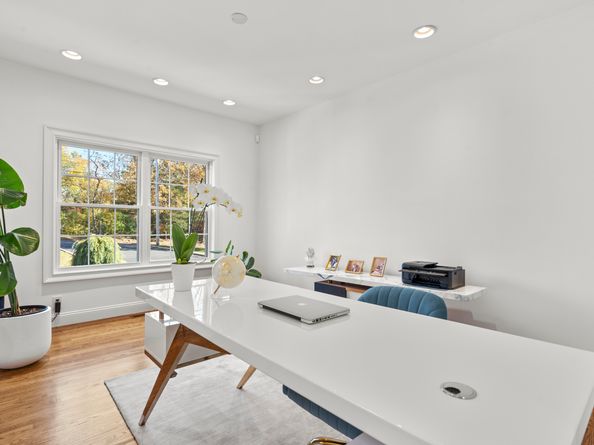 34 Birdseye Road, Shelton CT 06484