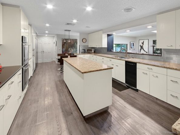 401 Wildwood Road, Stamford CT 06903