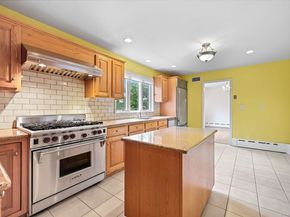 1814 Shippan Avenue, Stamford CT 06902