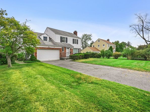 1814 Shippan Avenue, Stamford CT 06902