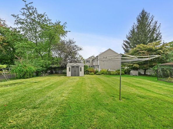1814 Shippan Avenue, Stamford CT 06902