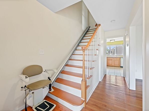 1814 Shippan Avenue, Stamford CT 06902
