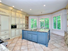 88 Merry Meet Center, Fairfield CT 06824