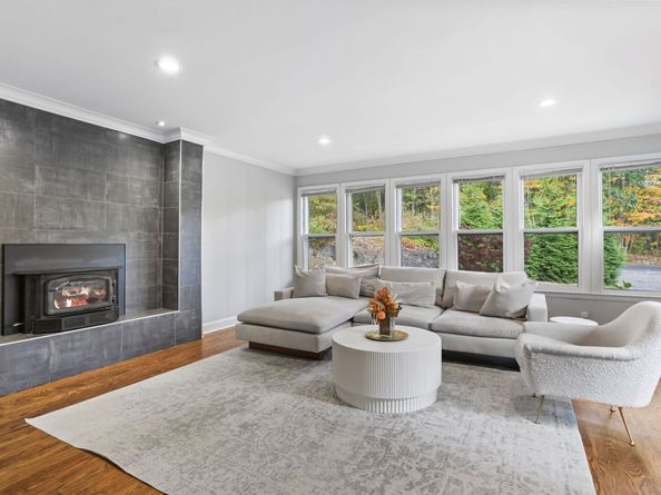 16 Willoughby Road, Shelton CT 06484