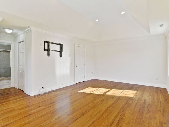 31 June Avenue, Norwalk CT 06850