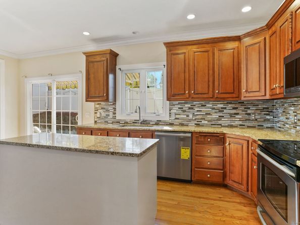 31 June Avenue, Norwalk CT 06850
