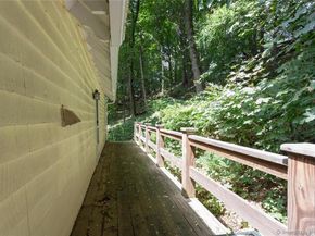 1 Blue Mountain Ridge, Norwalk CT 06851