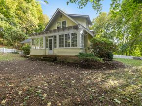 1 Blue Mountain Ridge, Norwalk CT 06851