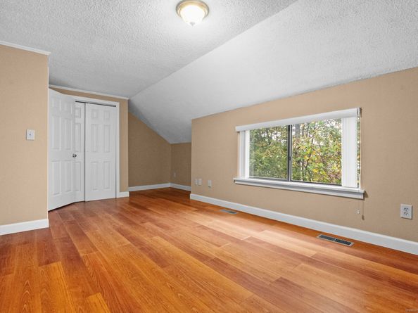 11 Red Oak Circle 11, Shelton CT 06484