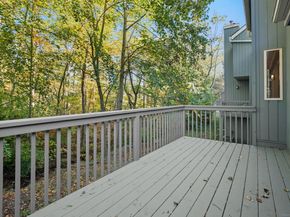 11 Red Oak Circle 11, Shelton CT 06484
