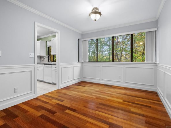 11 Red Oak Circle 11, Shelton CT 06484