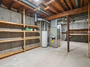 11 Red Oak Circle 11, Shelton CT 06484