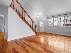 11 Red Oak Circle 11, Shelton CT 06484