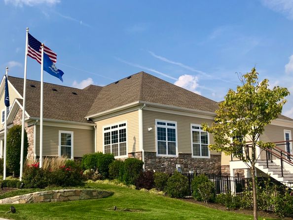 25 E Cross Trail 25, Danbury CT 06810