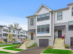 25 E Cross Trail 25, Danbury CT 06810