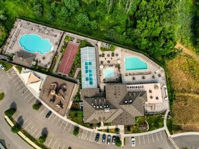 25 E Cross Trail 25, Danbury CT 06810