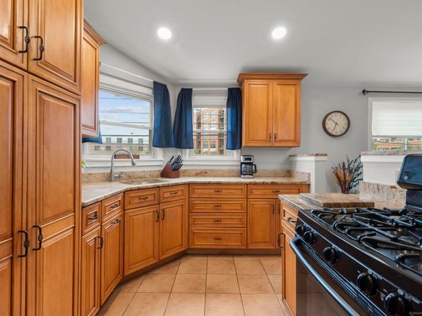 32 Pine Street Apt 26, Norwalk CT 06854